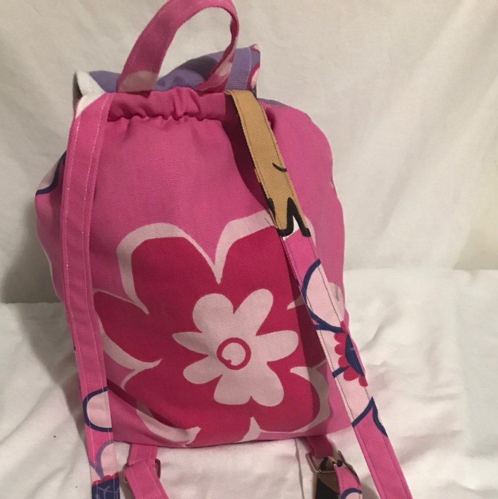 Backpack - Picture 3 of 6